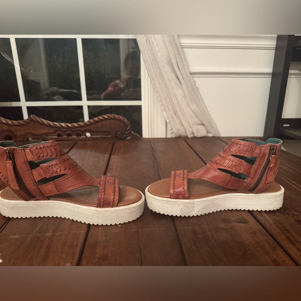 Roan by Bed Stu sandals